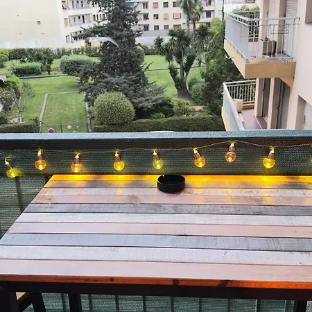Grand 2 Pièces Avec Grande Terrasse à 15mn Centre-ville, Gare Et Promenade Des Nizza